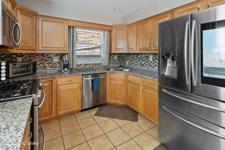 Listing Image 15