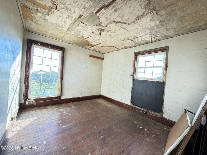 Listing Image 24
