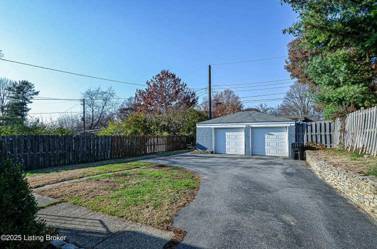 Listing Image 32