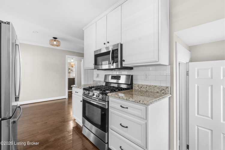 Listing Image 15