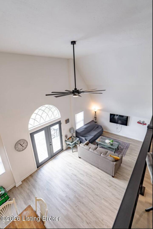 Listing Image 20