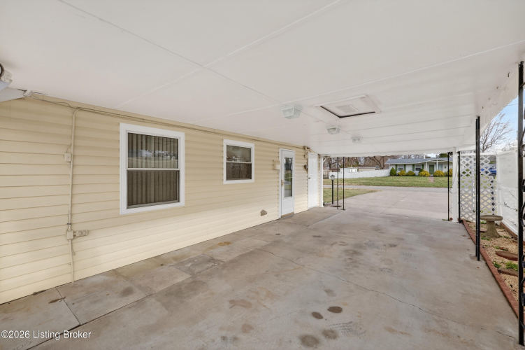Listing Image 38