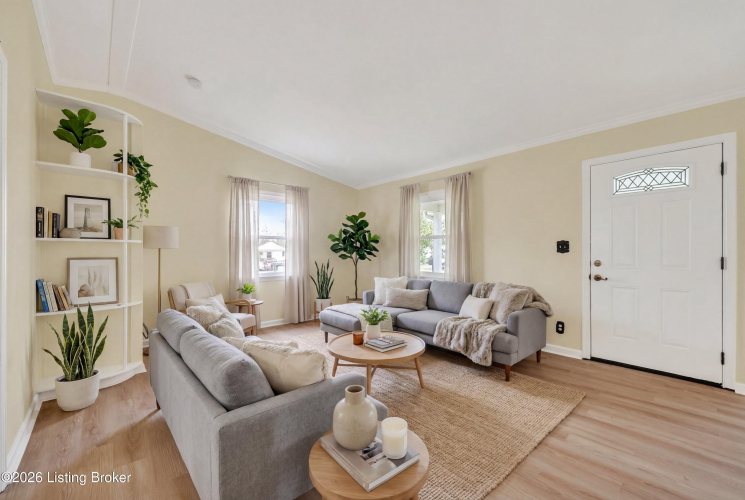 Listing Image 9
