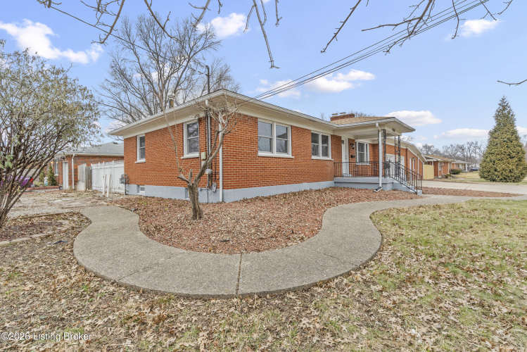 Listing Image 5