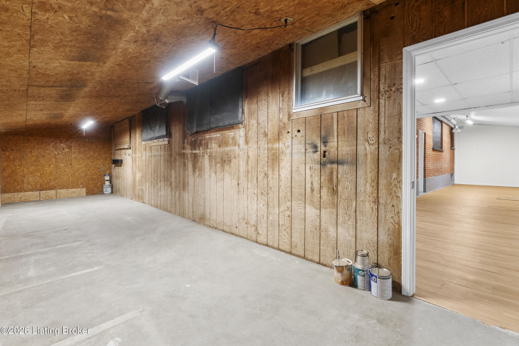 Listing Image 45