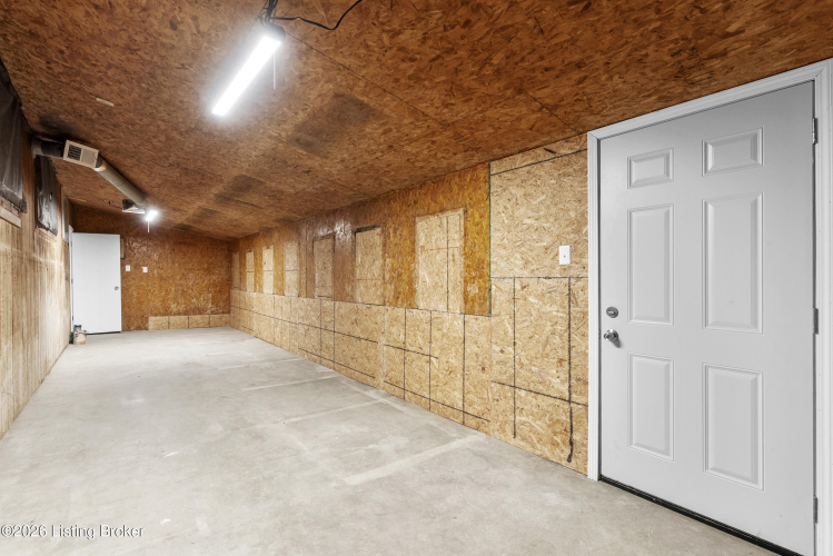 Listing Image 46