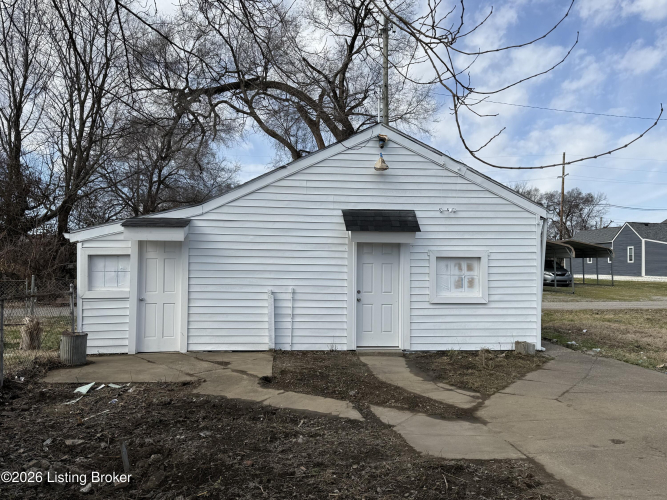 Listing Image 9