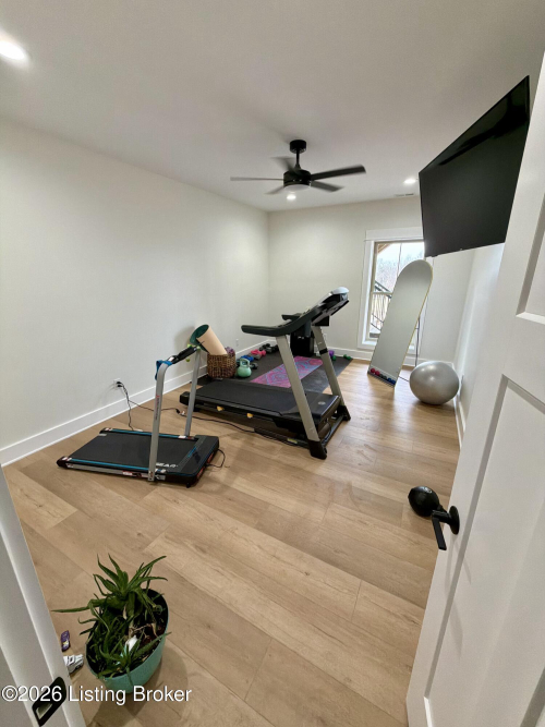Listing Image 18