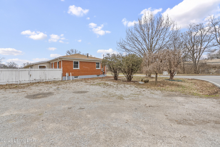 Listing Image 42