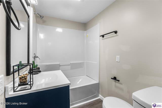 Listing Image 9