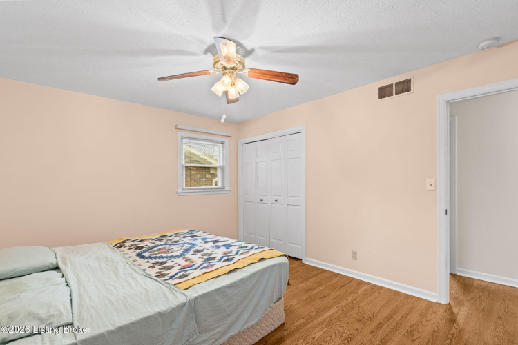 Listing Image 27
