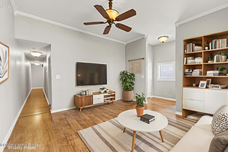 Listing Image 7