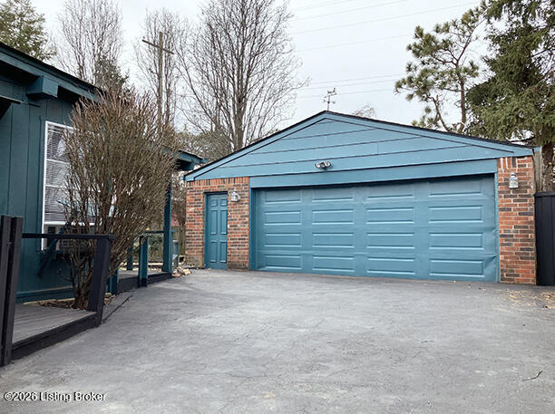 Listing Image 32