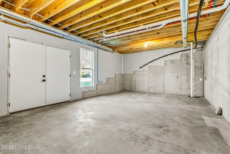 Listing Image 83