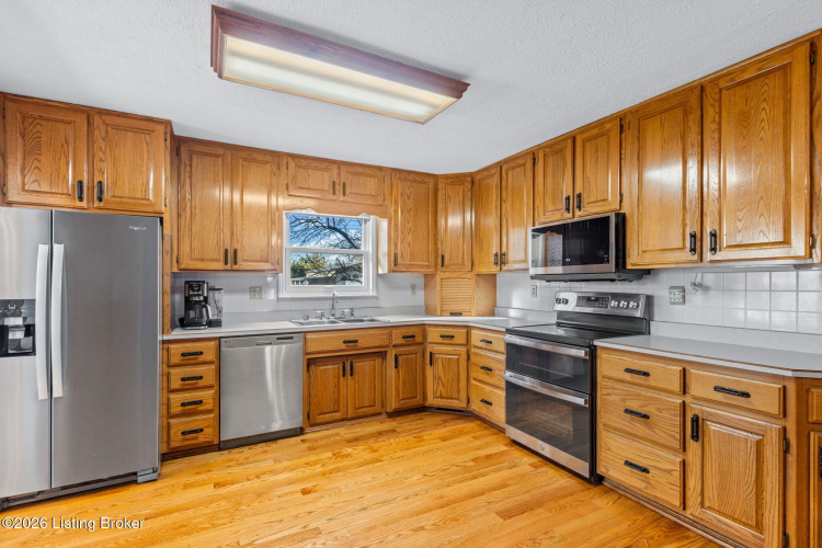 Listing Image 23