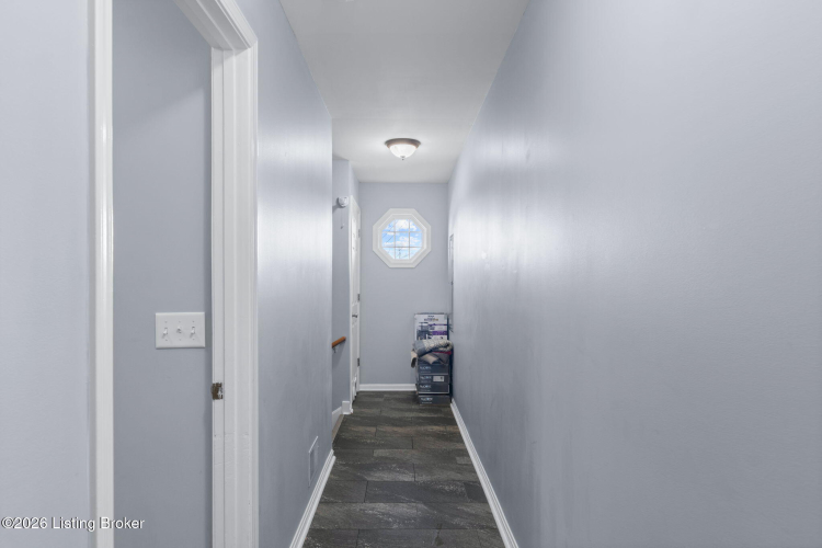 Listing Image 37