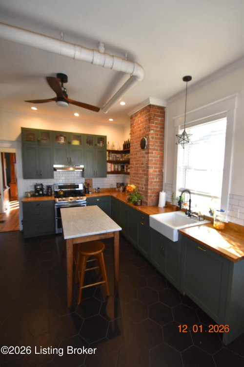 Listing Image 16