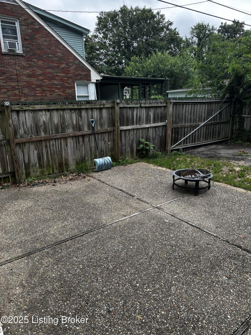 Listing Image 23