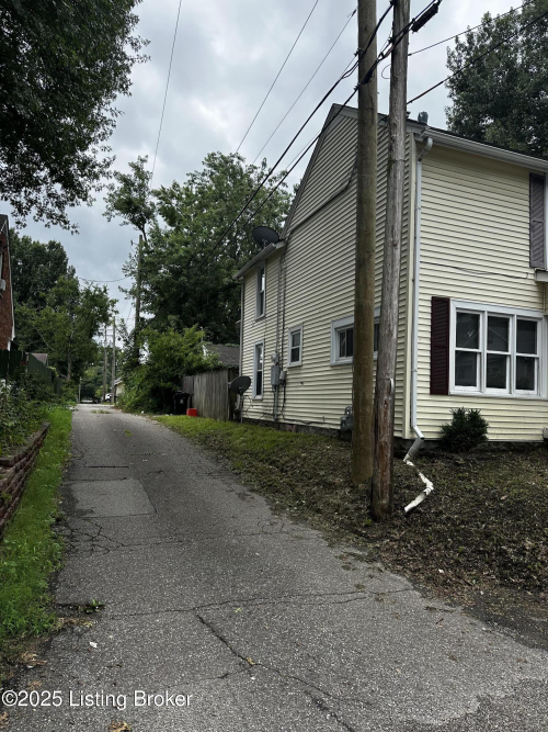 Listing Image 24
