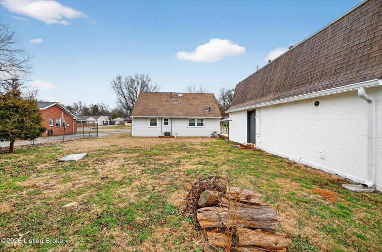 Listing Image 28