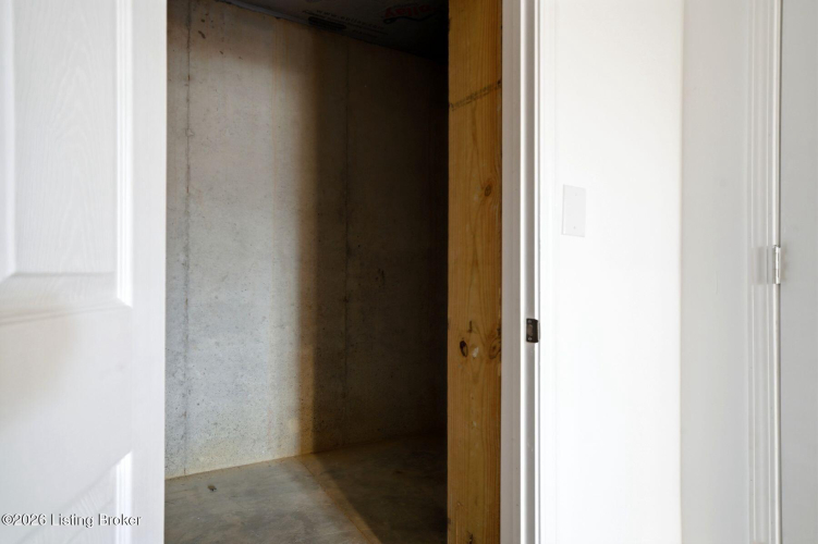 Listing Image 65