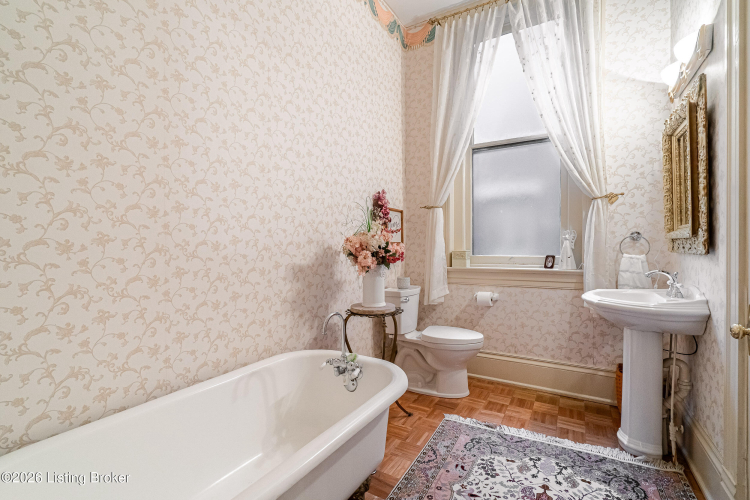Listing Image 22