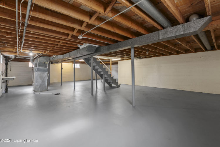 Listing Image 41