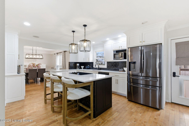 Listing Image 13