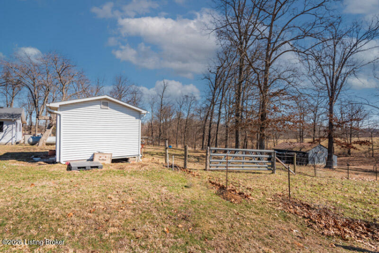 Listing Image 14