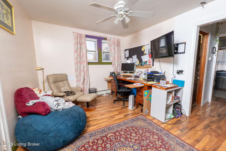 Listing Image 11
