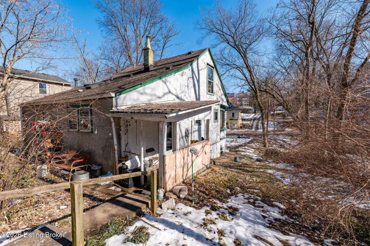 Listing Image 17