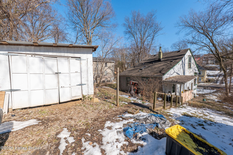 Listing Image 18