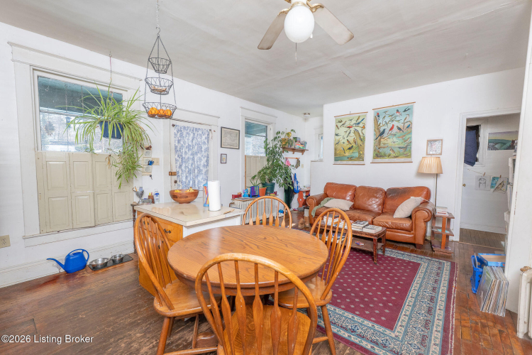 Listing Image 5