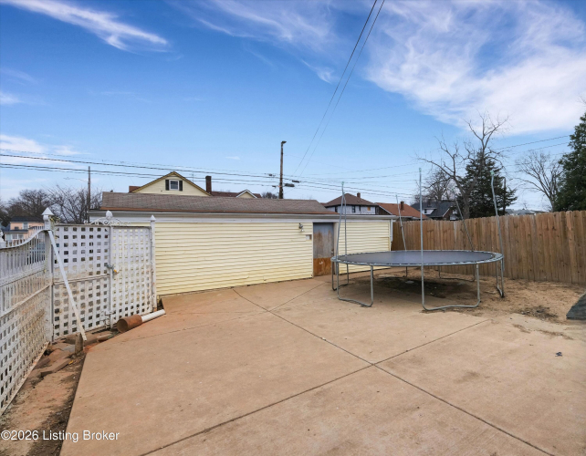 Listing Image 22