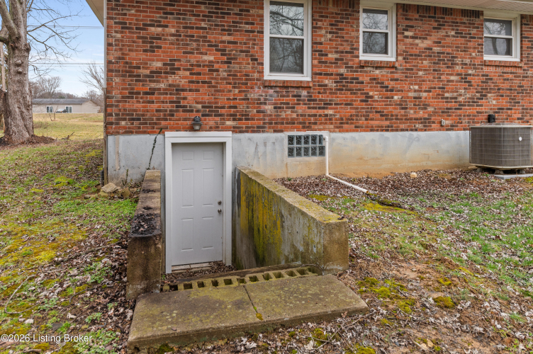 Listing Image 36