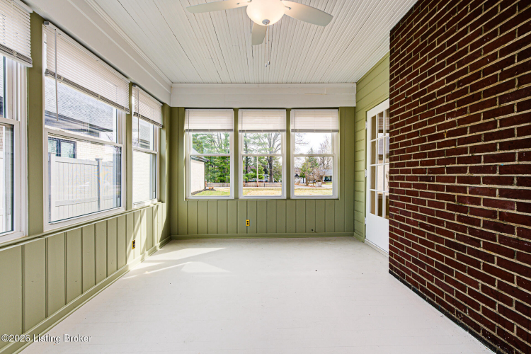 Listing Image 24