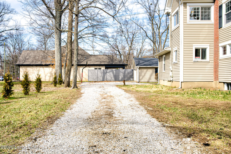 Listing Image 40