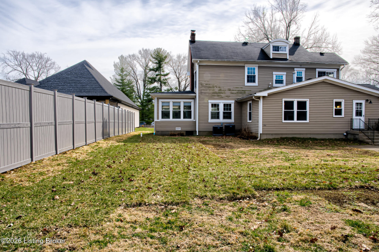 Listing Image 44