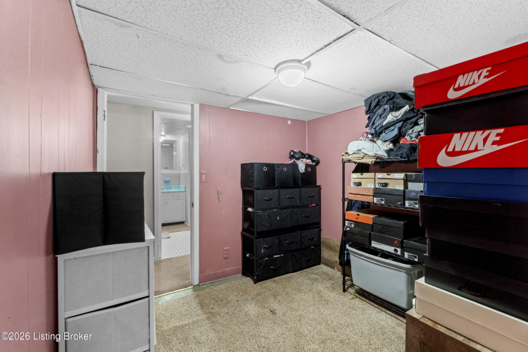 Listing Image 24