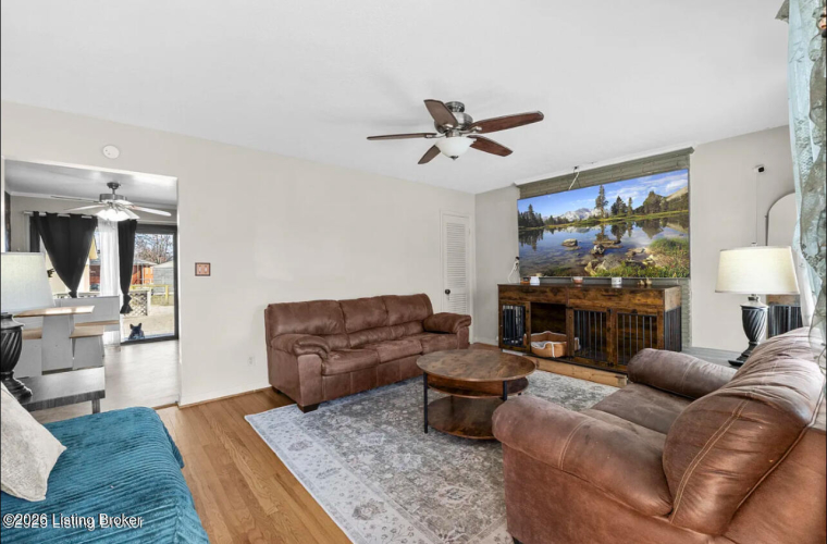 Listing Image 7