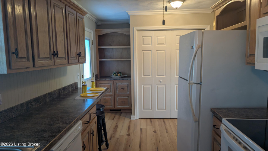 Listing Image 20