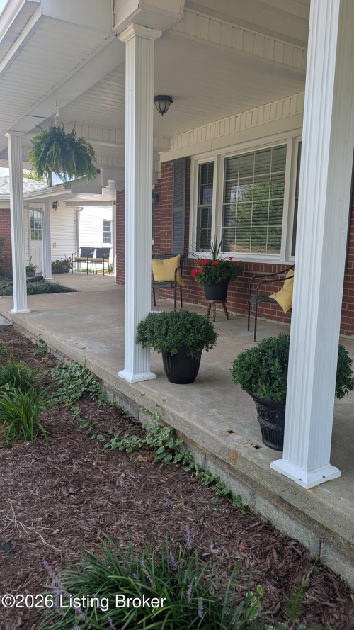 Listing Image 6