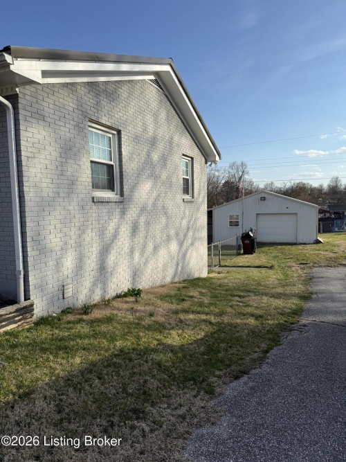 Listing Image 27