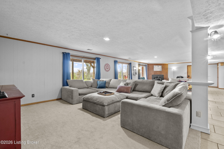 Listing Image 51