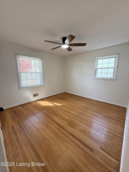 Listing Image 30