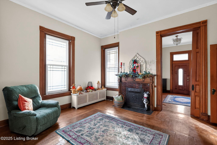 Listing Image 18