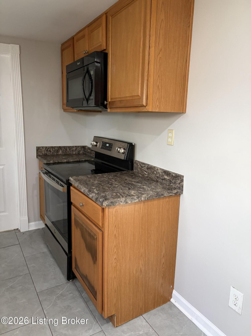 Listing Image 16