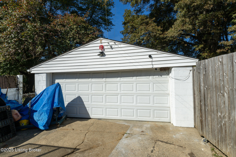 Listing Image 30