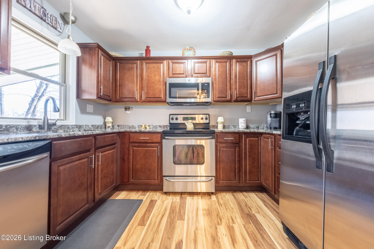 Listing Image 14