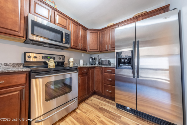 Listing Image 19